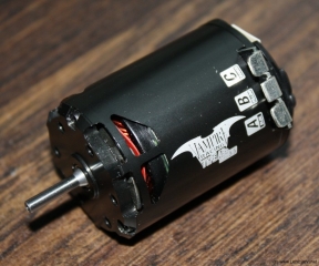 vampire_racing_type_ab_plus_03